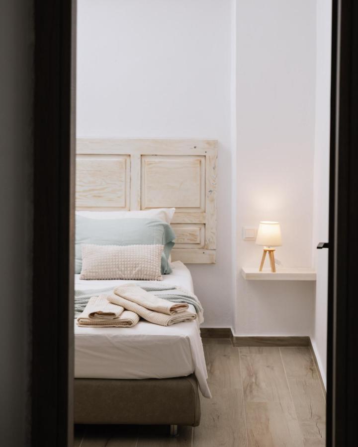 Central Apartments “Evanthia” Pitsidia Bagian luar foto