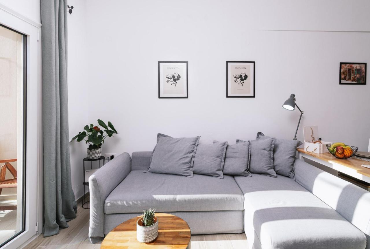 Central Apartments “Evanthia” Pitsidia Bagian luar foto